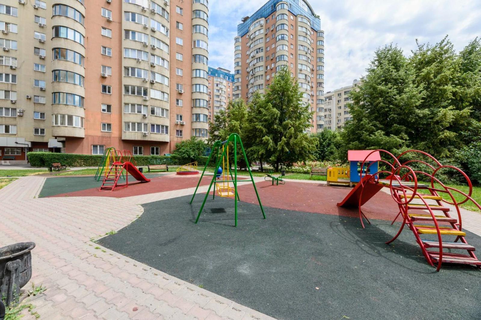 428 Апартаменты в центре Отлично подходят для командированных и туристов Алматы Экстерьер фото